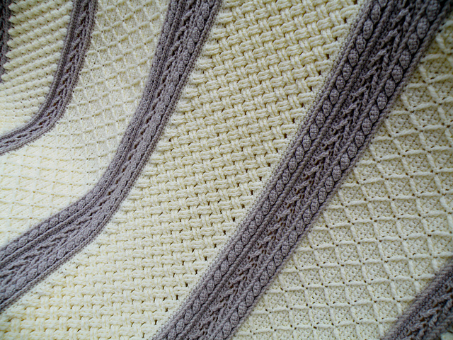 6 Stitches Crochet Aran Throw - Free Pattern